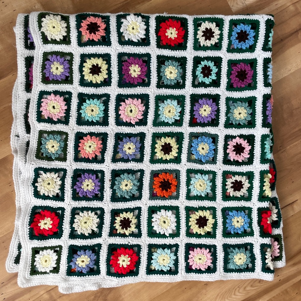 Handmade Vintage Style Granny Square Crochet Throw Blanket Floral Afghan